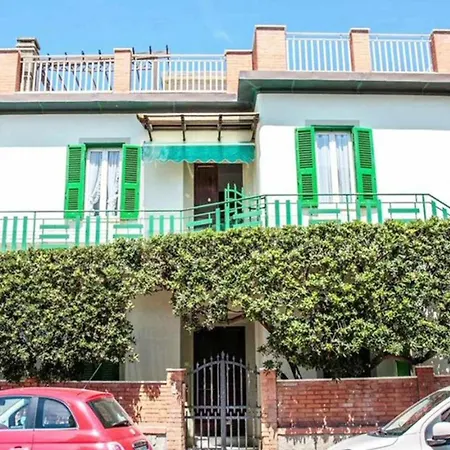 Villino Mirella A Marina Di Cecina By Zoom In Earth Apartment Exterior photo